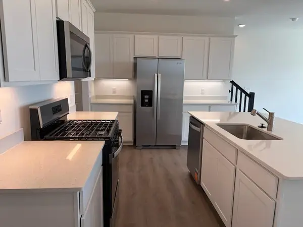 6277 Ivywood Avenue S, Cottage Grove, MN 55016