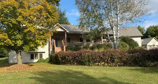 32253 Upland Road, Taylors Falls, MN 55084