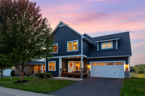 9060 Degler Circle, Chanhassen, MN 55317