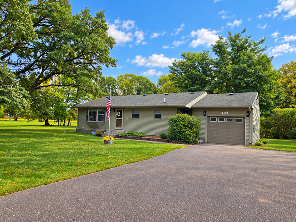 850 S Alger Avenue, Rush City, MN 55069