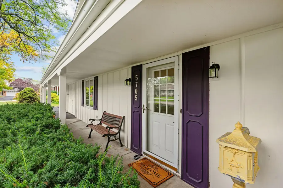 5705 Lois Lane, Edina, MN 55439 - #2