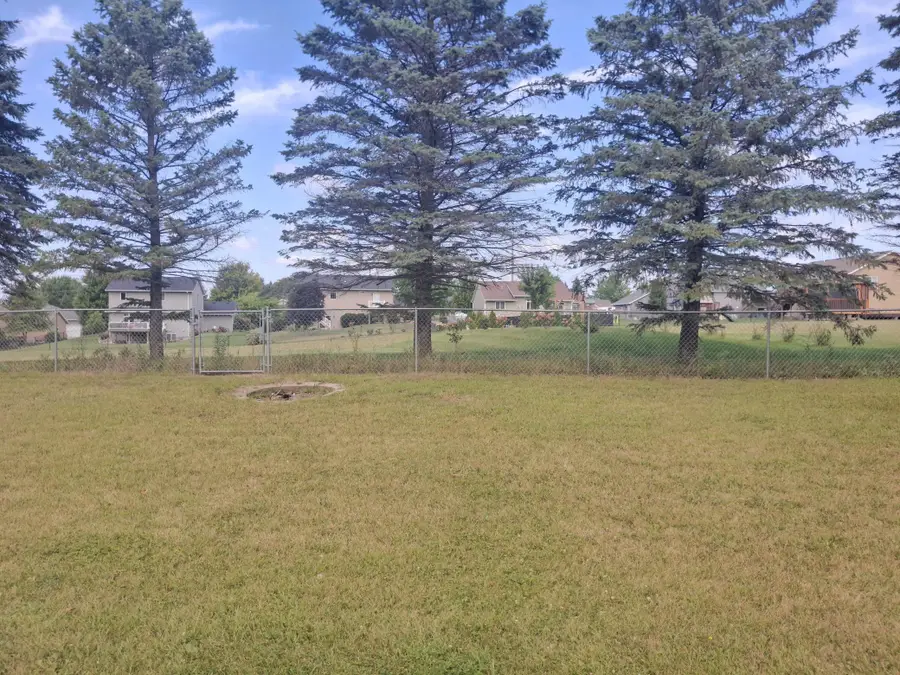 1304 17th Street Sw, Faribault, MN 55021 - #3