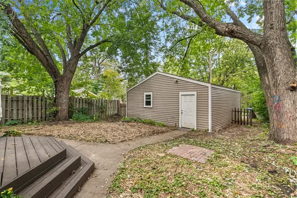 2697 8th Avenue E, North Saint Paul, MN 55109