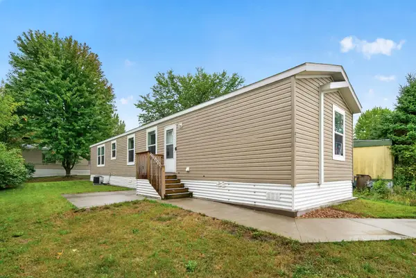 14750 W Burnsville Parkway #211, Burnsville, MN 55306