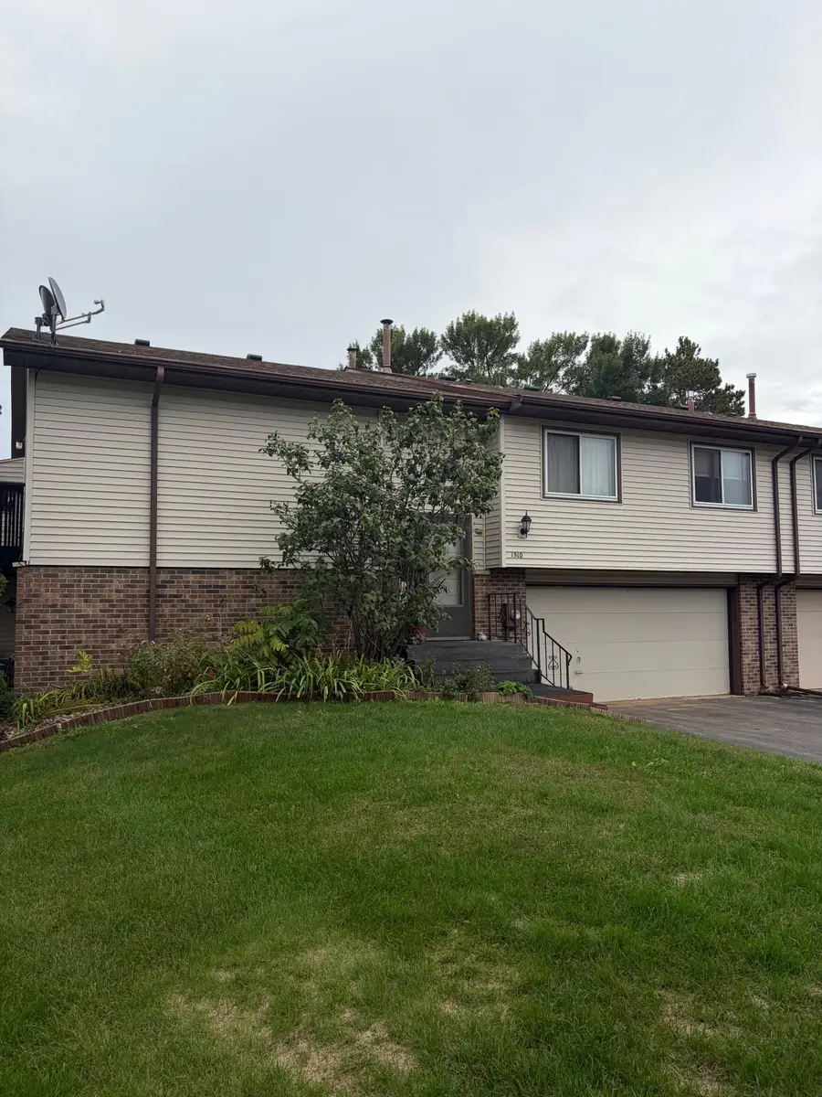 1310 Dellwood Street S, Cambridge, MN 55008 - #2