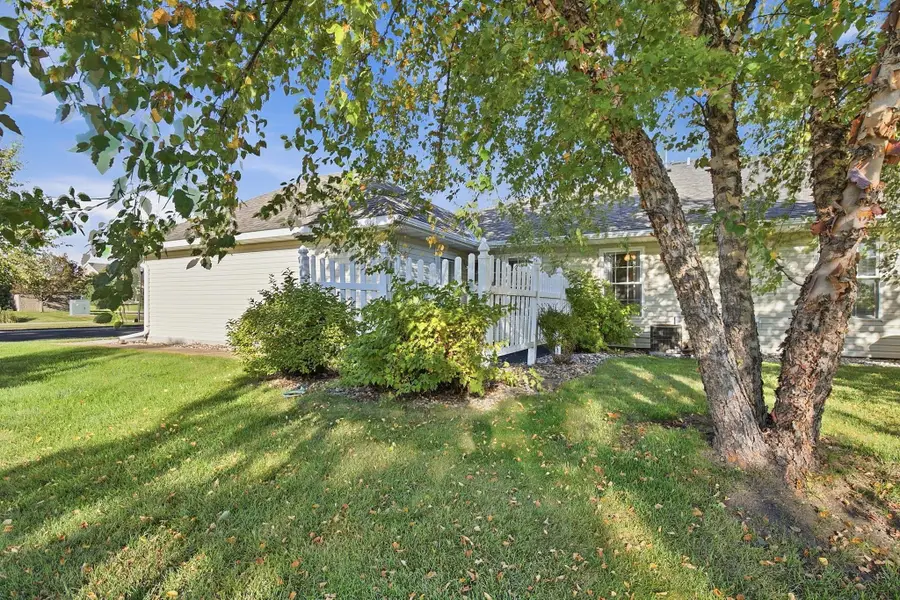 1067 Blackbird Trail Sw #8, Hutchinson, MN 55350 - #2