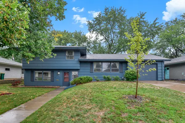 2812 65th Avenue N, Brooklyn Center, MN 55430