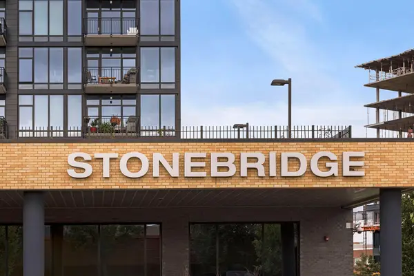 1120 S 2nd Street #703, Minneapolis, MN 55415