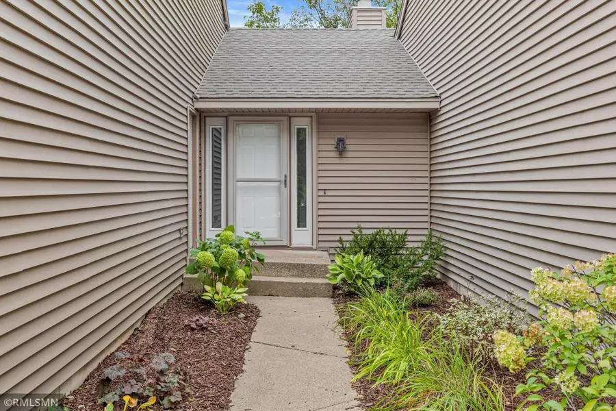 453 Hunter Hill Road, Hudson, WI 54016 - #2