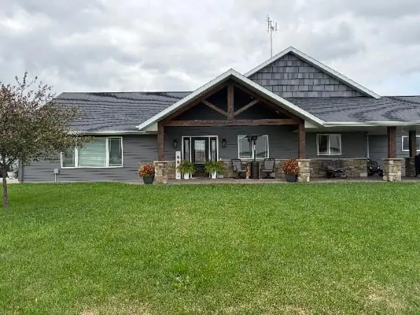 101 Sunset Drive, Saint Martin, MN 56376