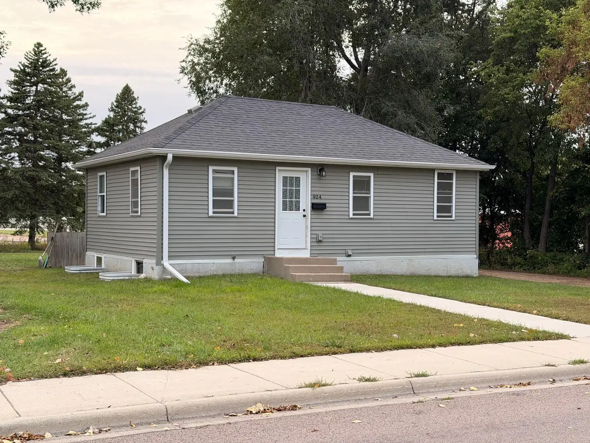 404 S 2nd Street, Marshall, MN 56258 - #1