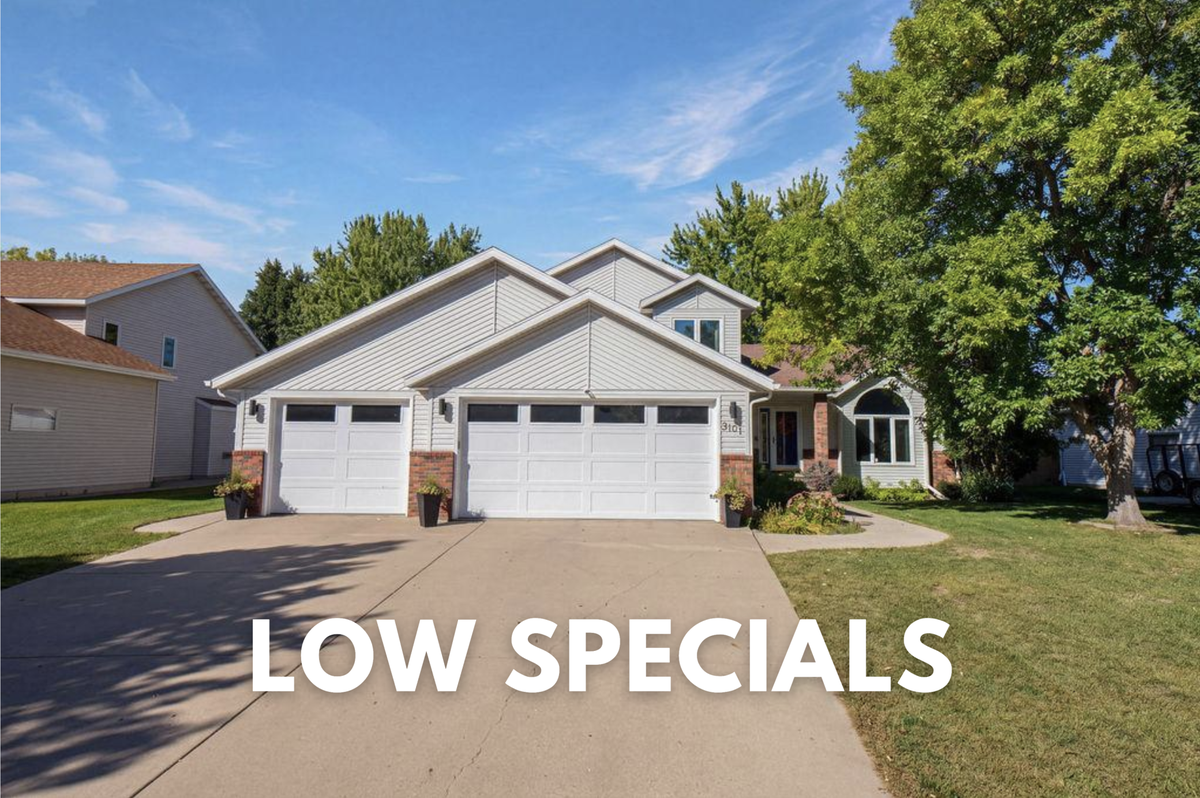 3101 37 1/2 Avenue S, Fargo, ND 58104 - #1
