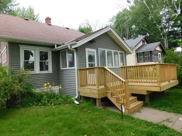 1885 Hawthorne Avenue E, Saint Paul, MN 55119