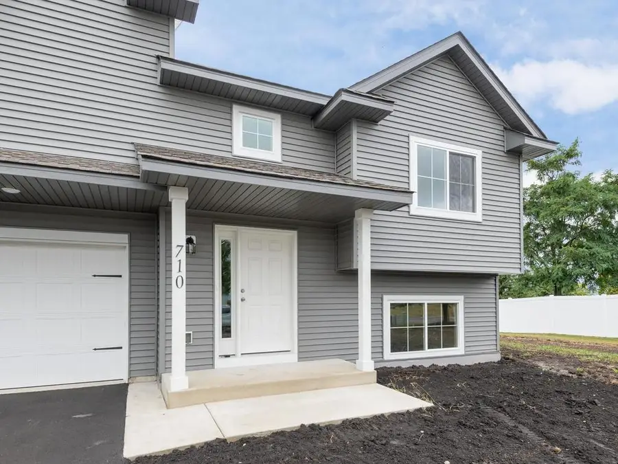 710 Erin Circle, Green Isle, MN 55338 - #3