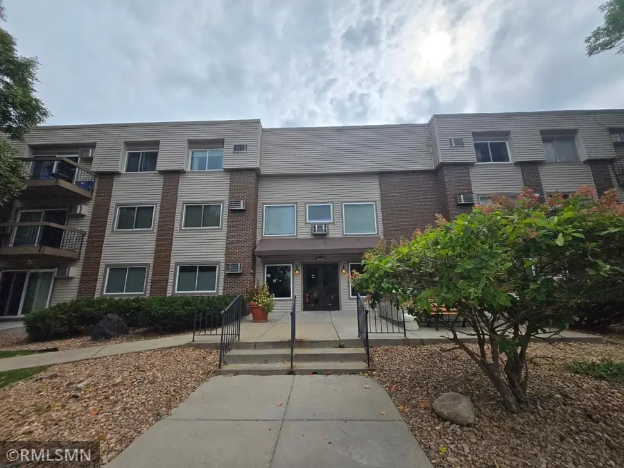 2800 Hillsboro Avenue N #315, New Hope, MN 55427 - #2