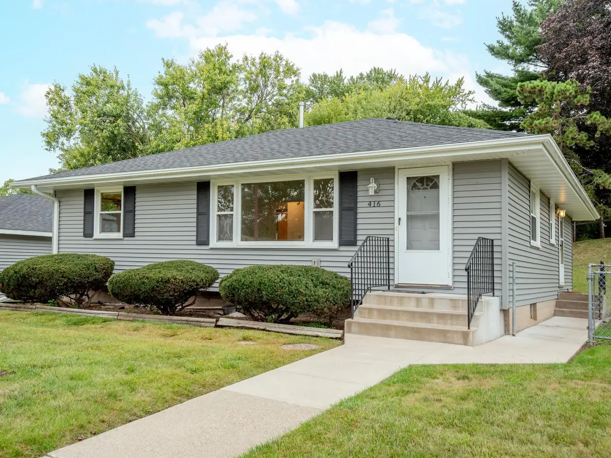 416 21st Avenue S, South Saint Paul, MN 55075 - #1
