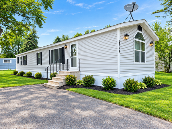3321 89th Drive Ne, Blaine, MN 55449