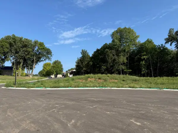 10492 Kalland Lane Ne, Hanover, MN 55341