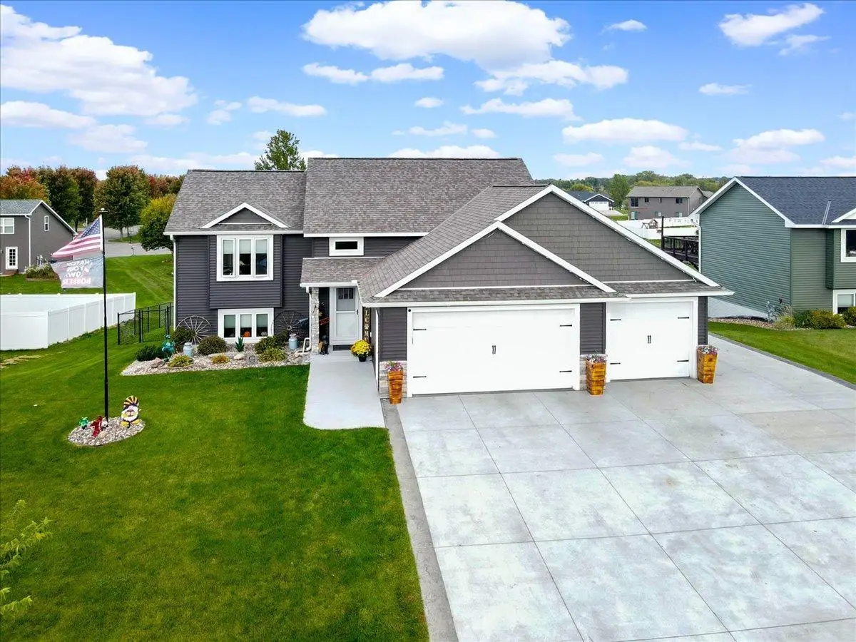 366 Bluebill Street, Baldwin, WI 54002 - #1