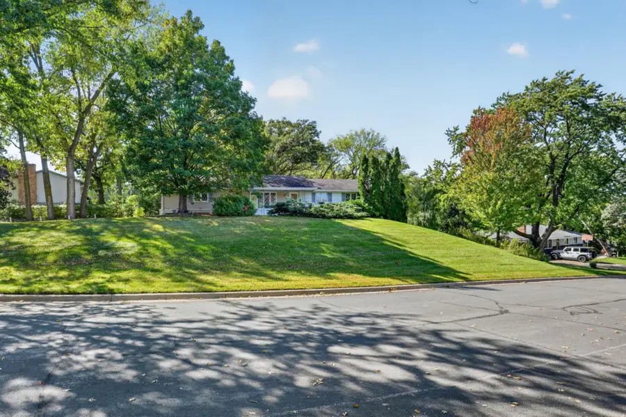 405 Unique Drive, Burnsville, MN 55337 - #2