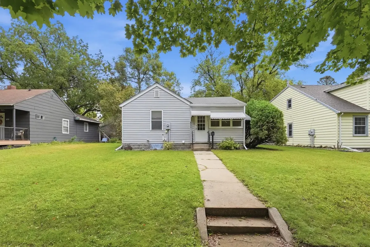 511 14th Street Sw, Willmar, MN 56201 - #1