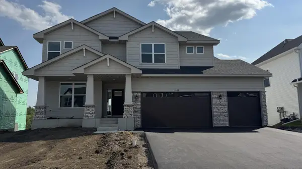 1084 Adamstown Drive, Rosemount, MN 55068