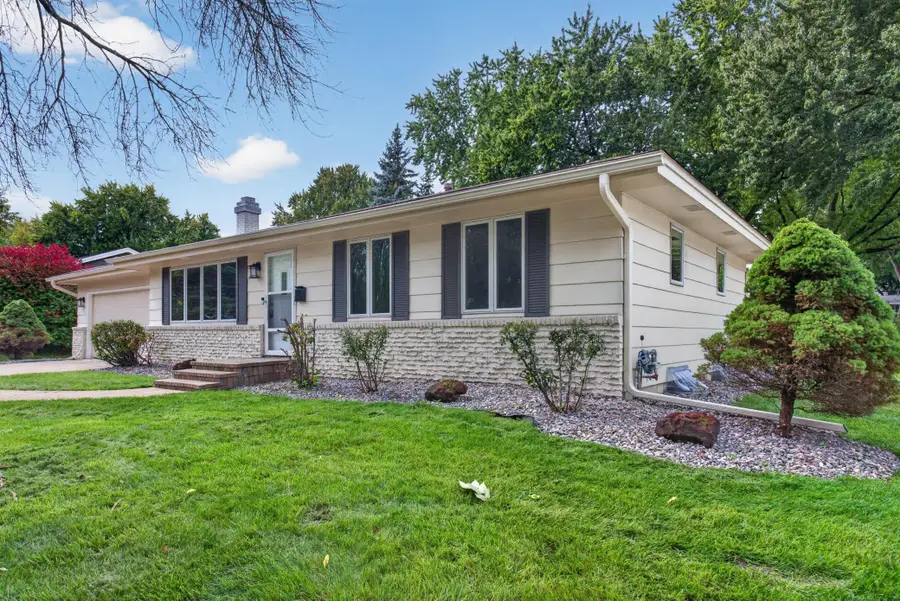 10132 Johnson Avenue S, Bloomington, MN 55437 - #3