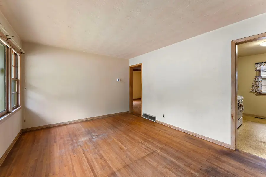 1590 Payne Avenue, Saint Paul, MN 55130 - #3