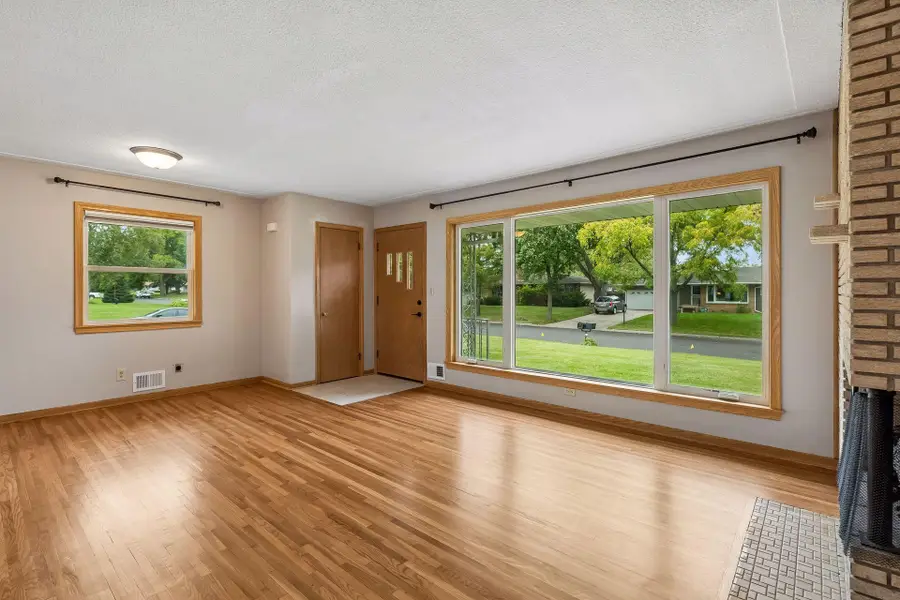 1416 Clarmar Avenue W, Roseville, MN 55113 - #3