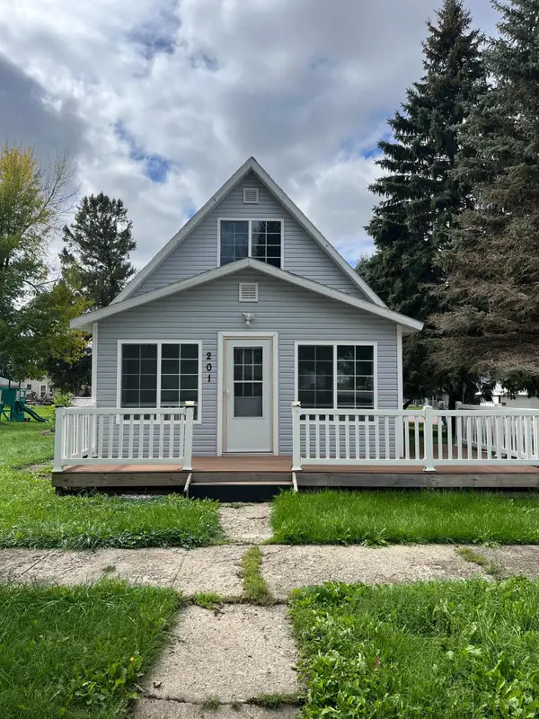 201 S Chestnut Street, Ellsworth, MN 56129