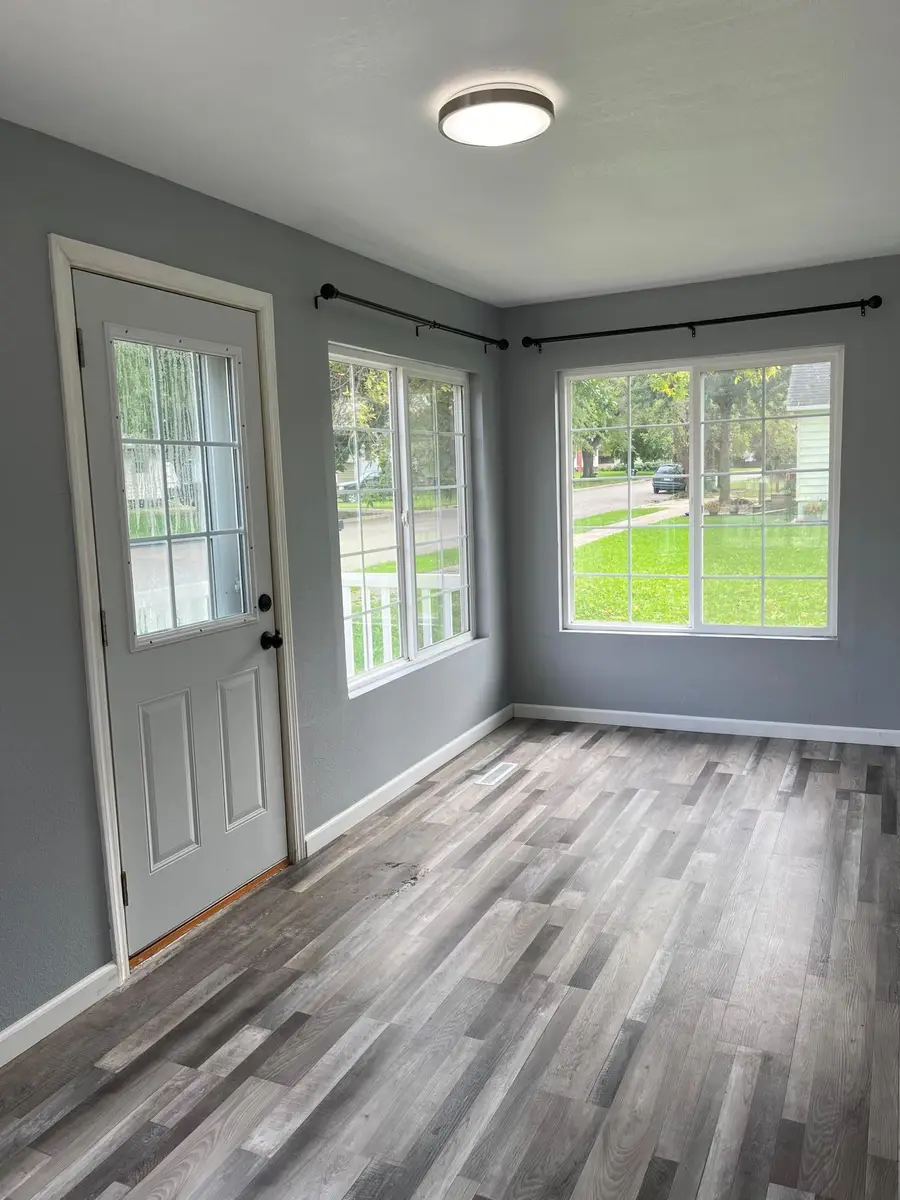 201 S Chestnut Street, Ellsworth, MN 56129 - #3