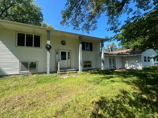 2224 NW 82nd Avenue, Owatonna, MN 55060