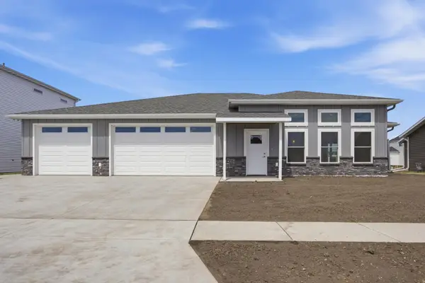 4312 23rd Avenue S, Moorhead, MN 56560