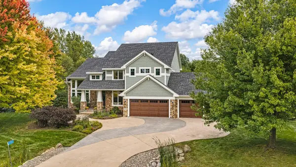 21761 Pine Tree Circle, Lakeville, MN 55044
