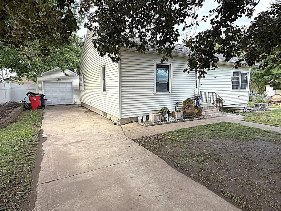 65 1st Street Se, Elgin, MN 55932 - #3