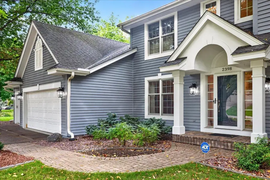 2398 Hunter Drive, Chanhassen, MN 55317 - #2