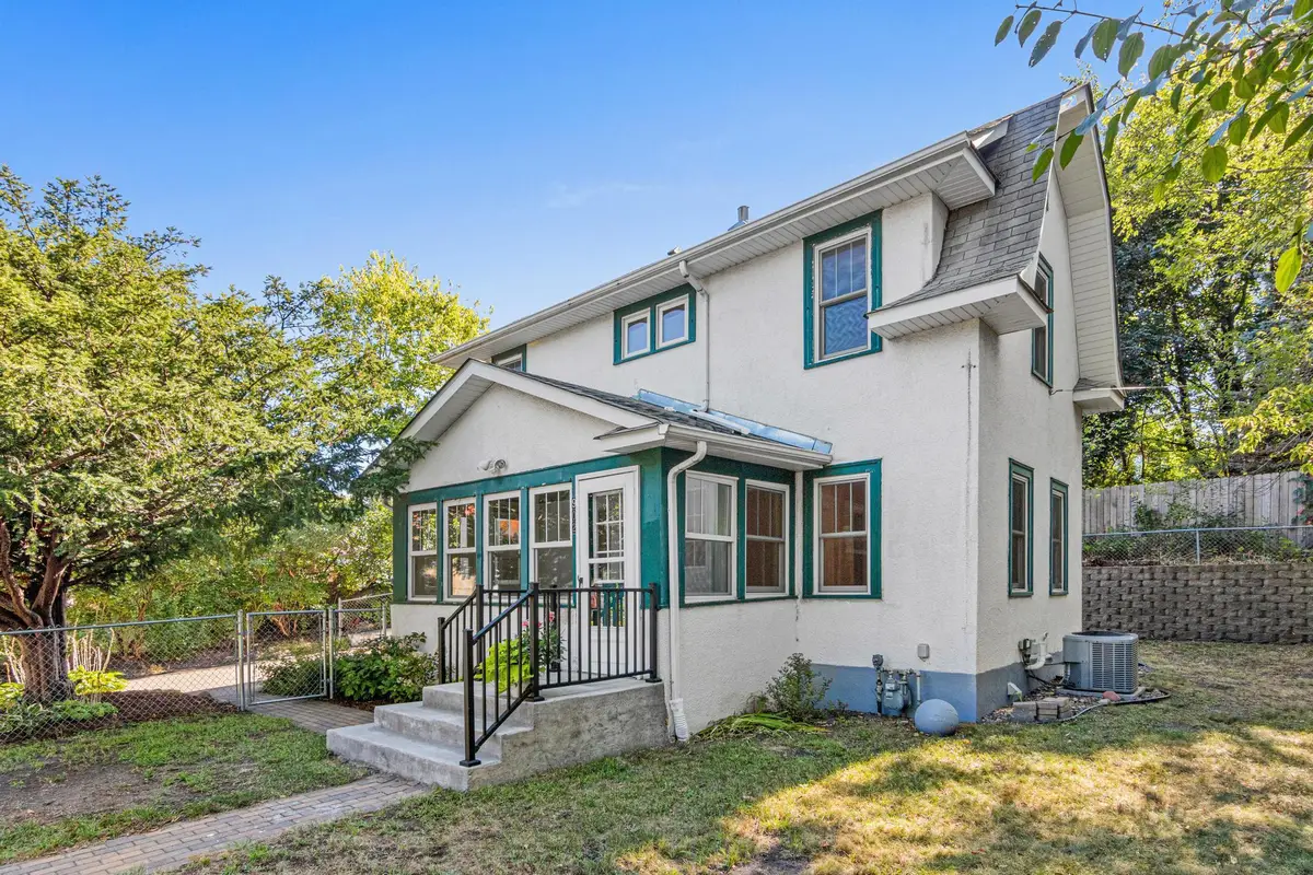 902 Hunt Place, Saint Paul, MN 55114 - #1