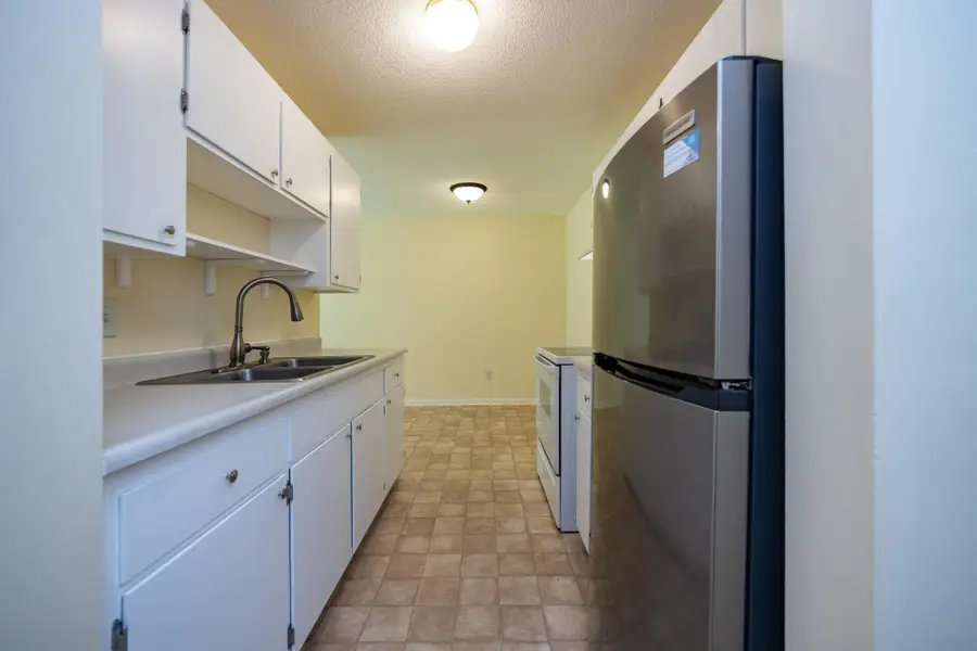 2007 E 122nd Street #B5, Burnsville, MN 55337 - #2