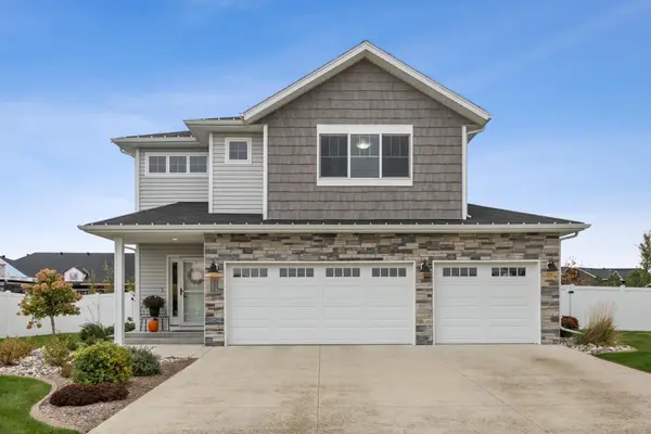6054 Autumn Drive S, Fargo, ND 58104
