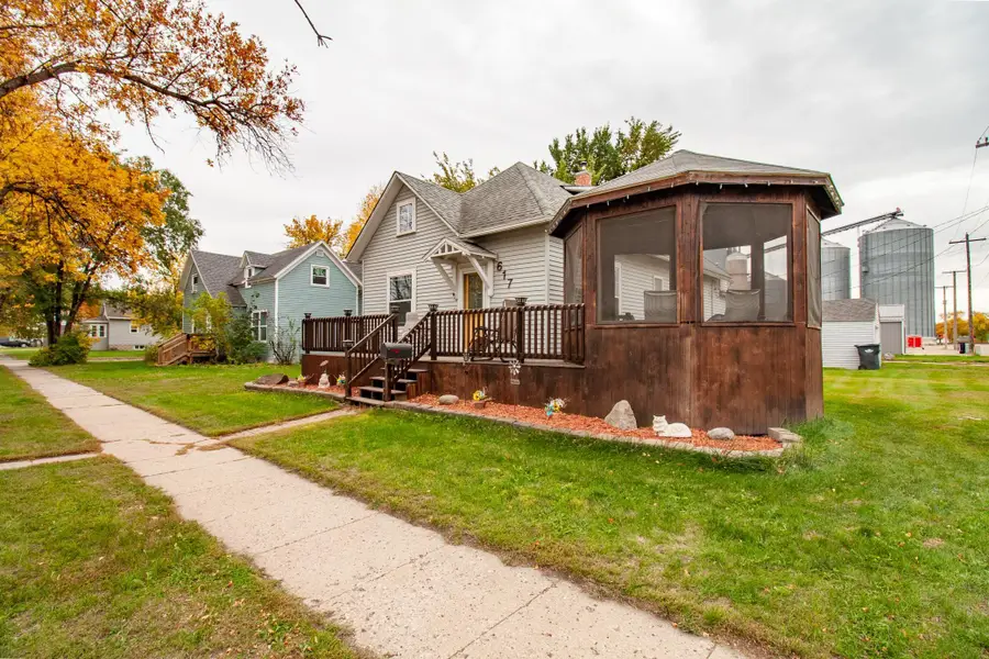 617 Nebraska Avenue, Breckenridge, MN 56520 - #2
