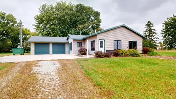 54732 110th Street, Wells, MN 56097