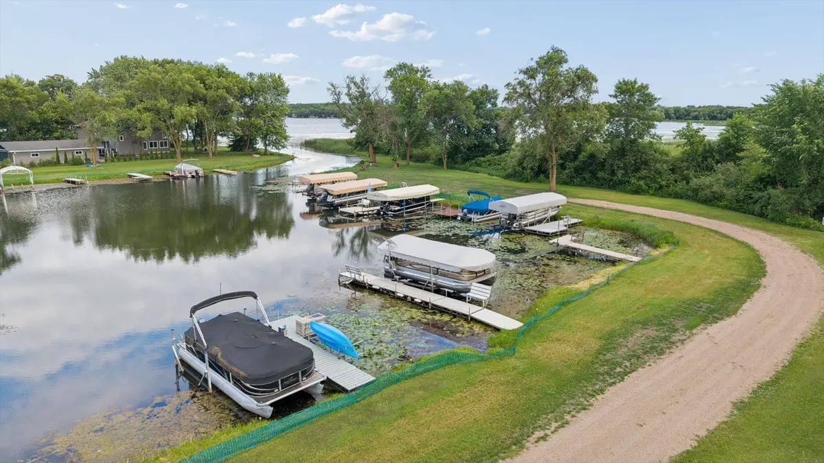 8173 112th Street Nw, Annandale, MN 55302 - #1