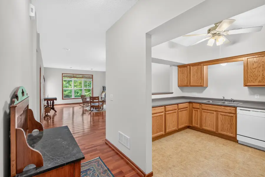 1101 Barclay Street #1101, Saint Paul, MN 55106 - #2