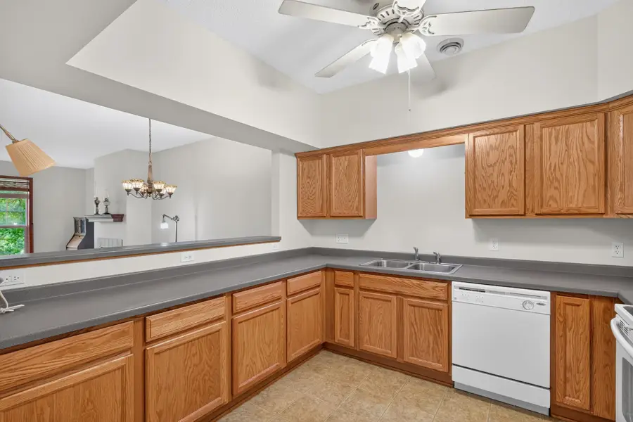 1101 Barclay Street #1101, Saint Paul, MN 55106 - #3