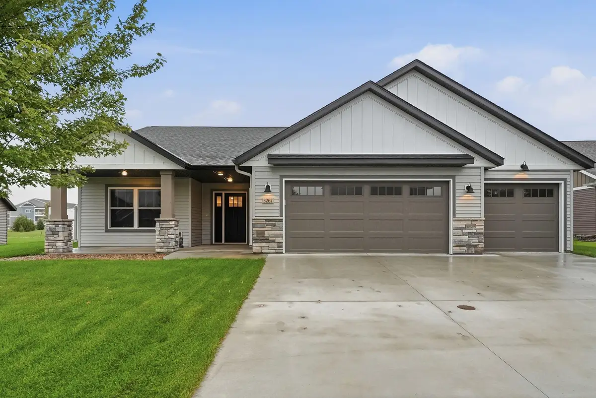 3267 Old Stone Way Ne, Sauk Rapids, MN 56379 - #1