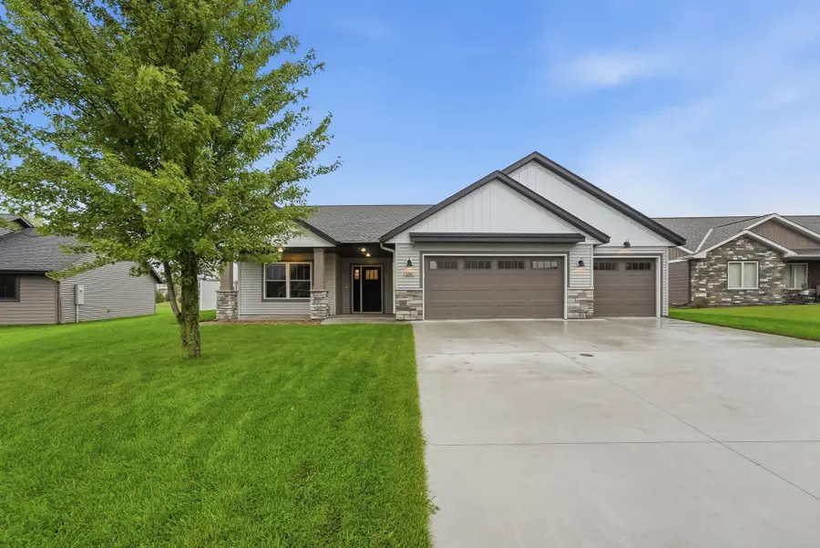3267 Old Stone Way Ne, Sauk Rapids, MN 56379 - #2