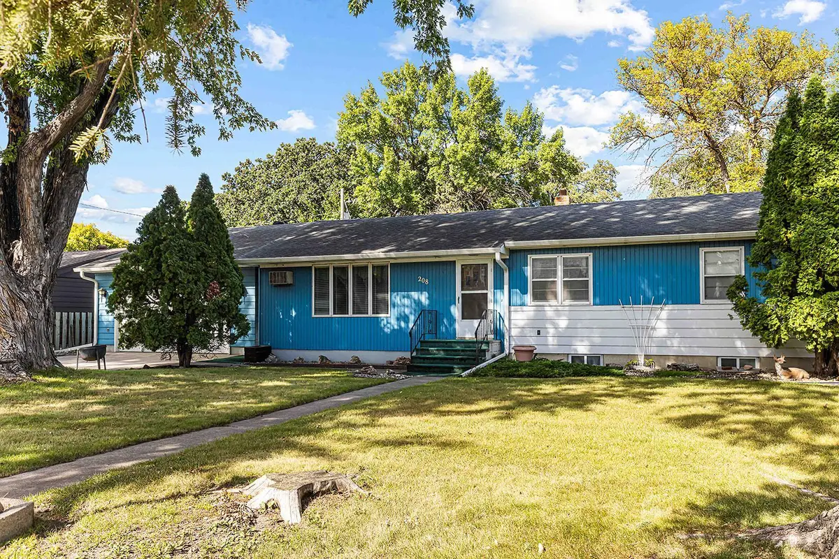 208 Mickey Mouse Avenue S, Horace, ND 58047 - #1
