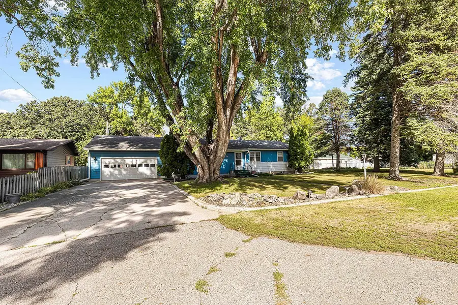 208 Mickey Mouse Avenue S, Horace, ND 58047 - #2