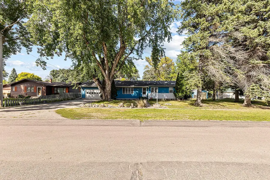 208 Mickey Mouse Avenue S, Horace, ND 58047 - #3
