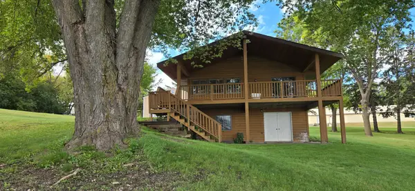 2486 Oliver Avenue Sw, Cokato, MN 55321